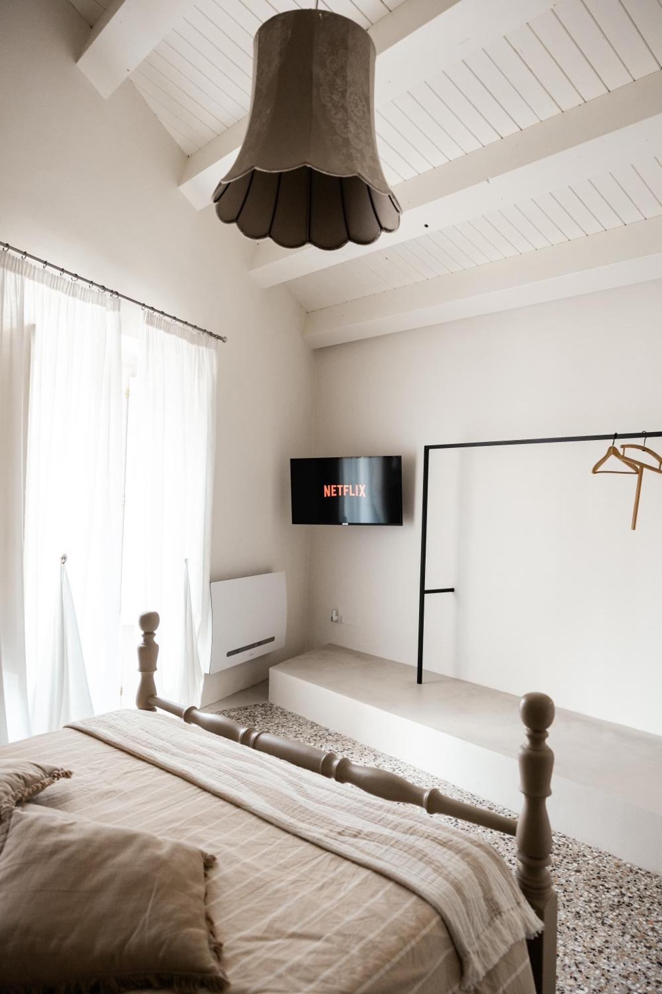 Bianko Ecochic & L'Angolo Di Levante Энна Экстерьер фото