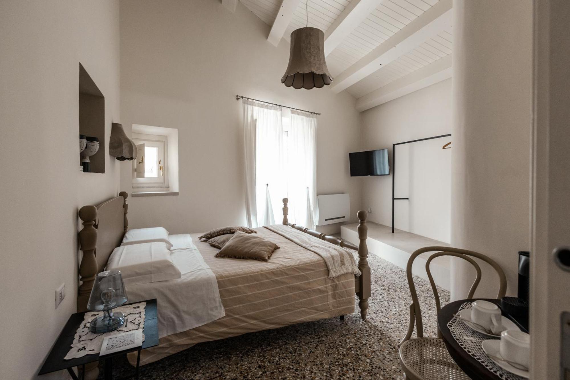 Bianko Ecochic & L'Angolo Di Levante Энна Экстерьер фото