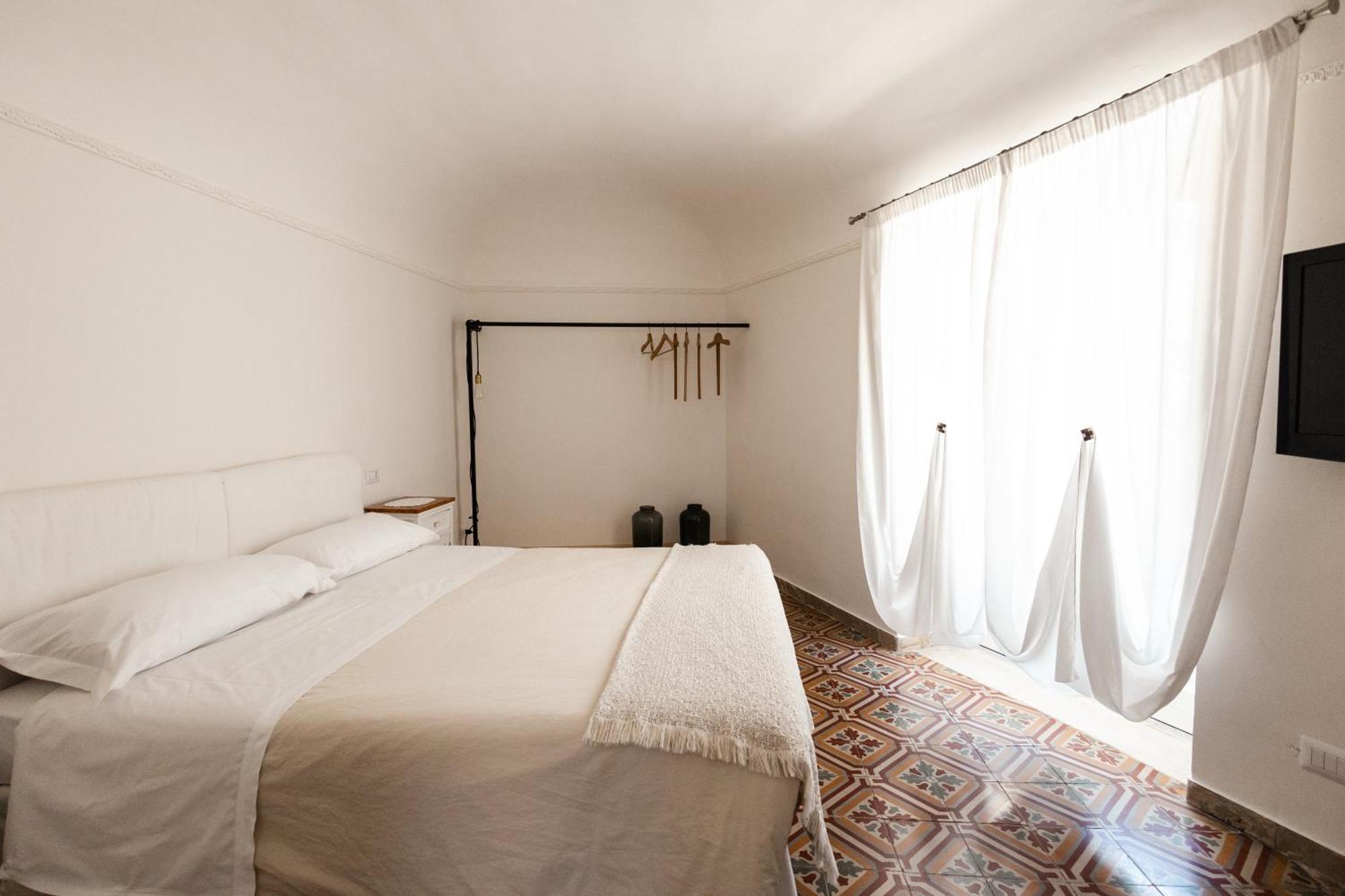 Bianko Ecochic & L'Angolo Di Levante Энна Экстерьер фото